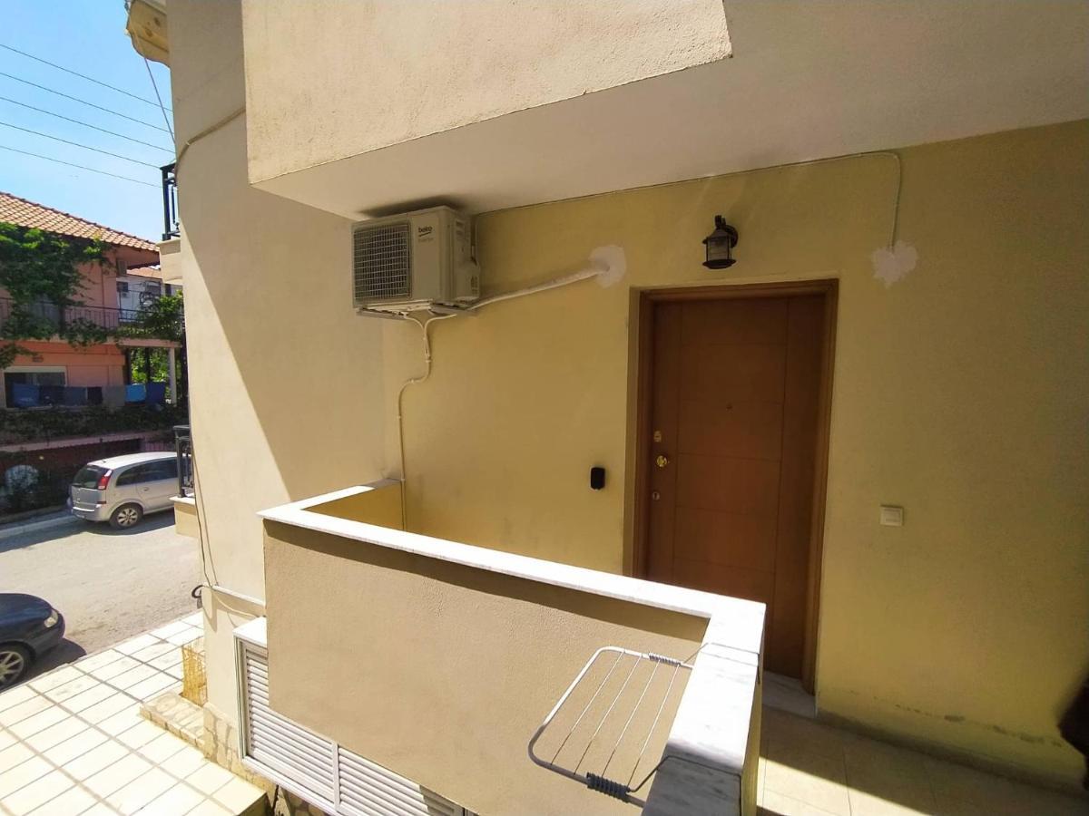 Διαμέρισμα Στην Πόλη Metamorfosi Esterno foto