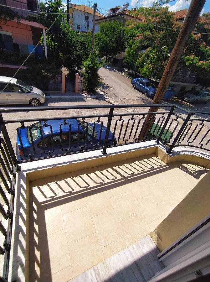 Διαμέρισμα Στην Πόλη Metamorfosi Esterno foto