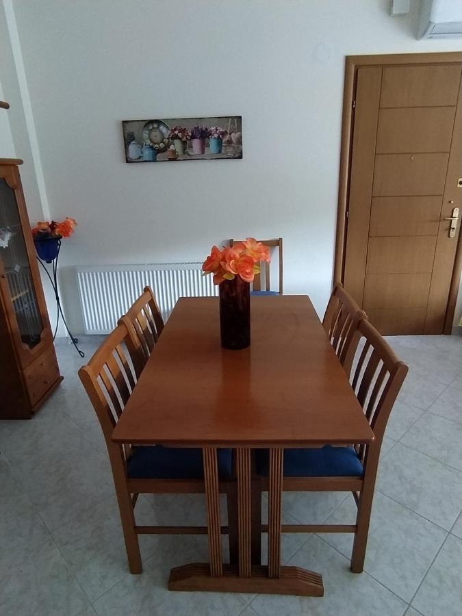 Διαμέρισμα Στην Πόλη Metamorfosi Esterno foto