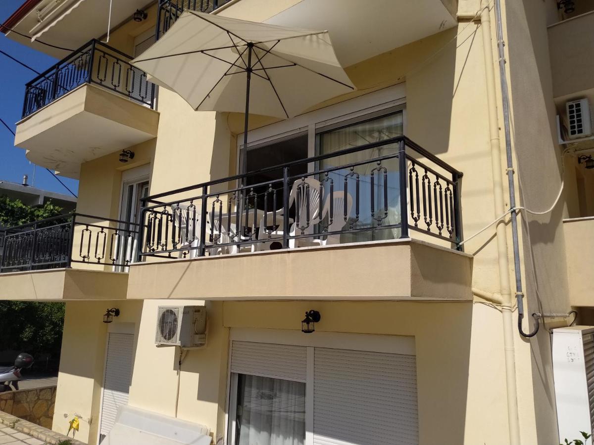 Διαμέρισμα Στην Πόλη Metamorfosi Esterno foto